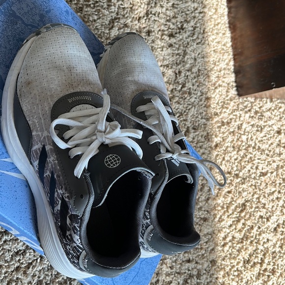 Kids Adidas Golf shoes - Picture 1 of 3